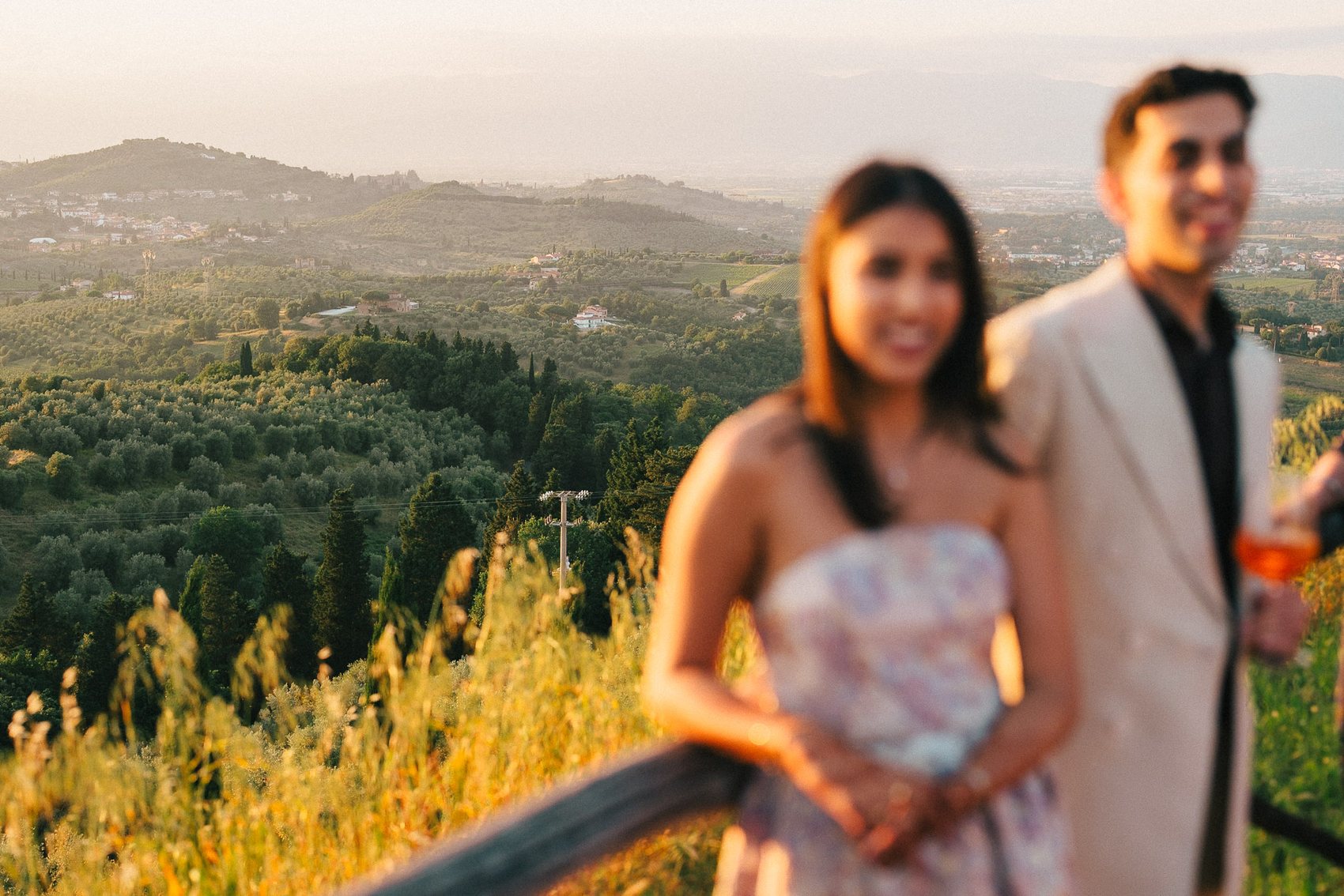 Couple portrait in the Italian countryside
